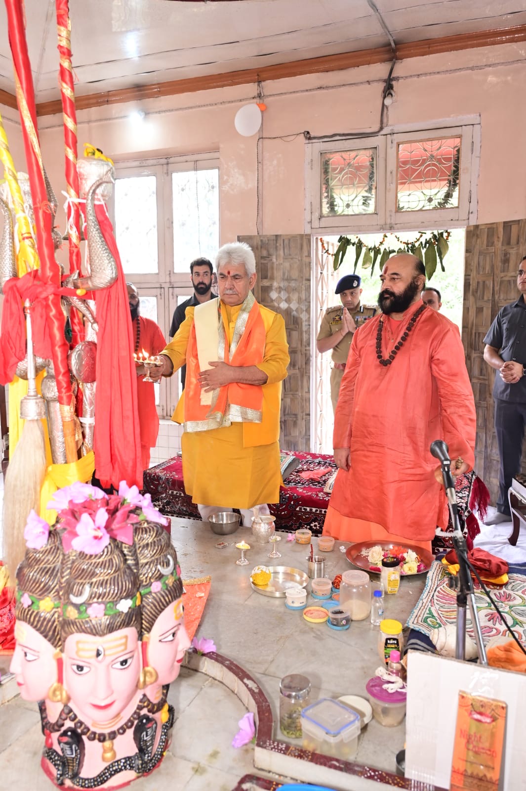 Lt Governor performs Pujan of Shri Amarnathji Chhari Mubarak