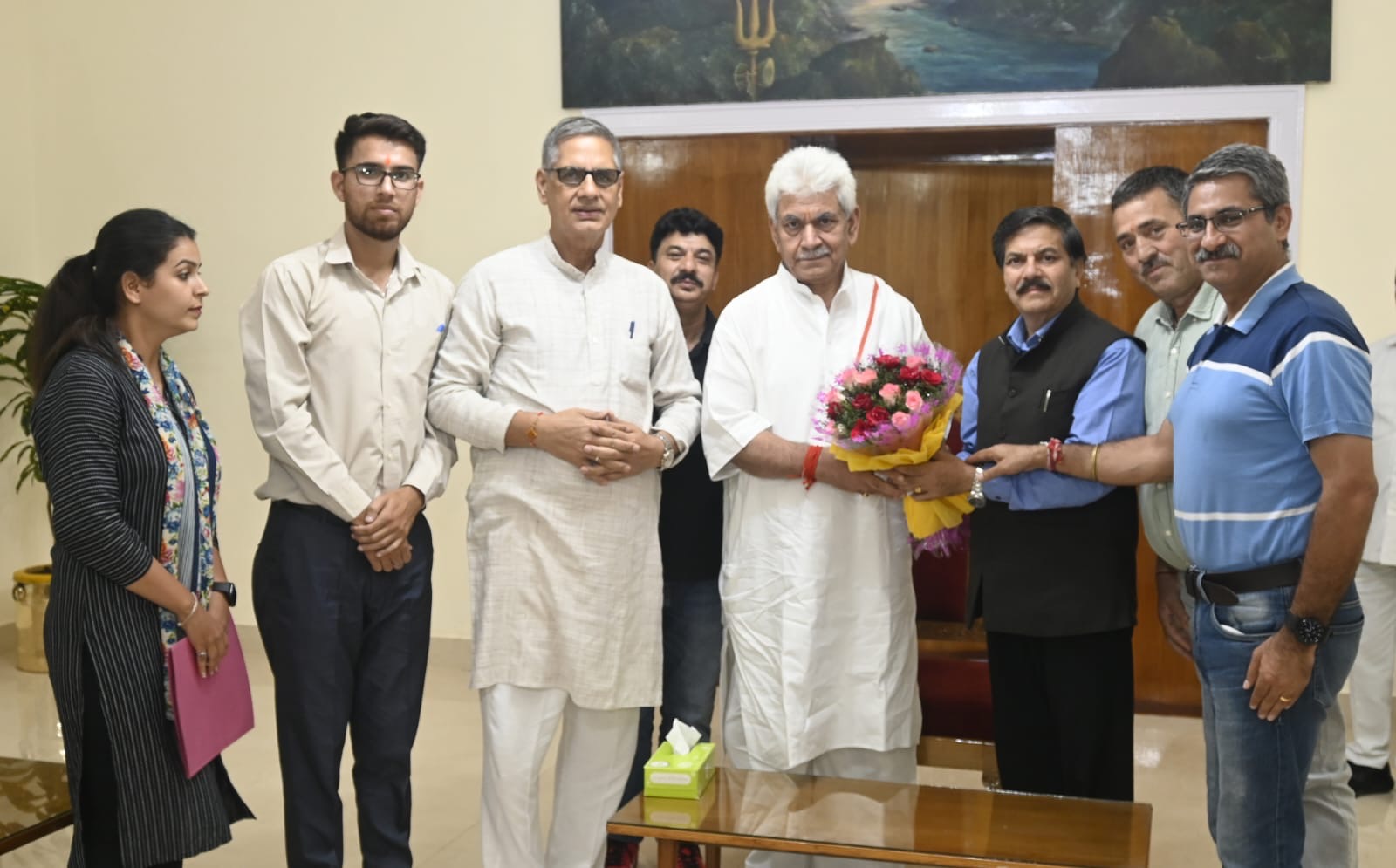 Kashmiri Pandit Delegation calls on Lt Governor