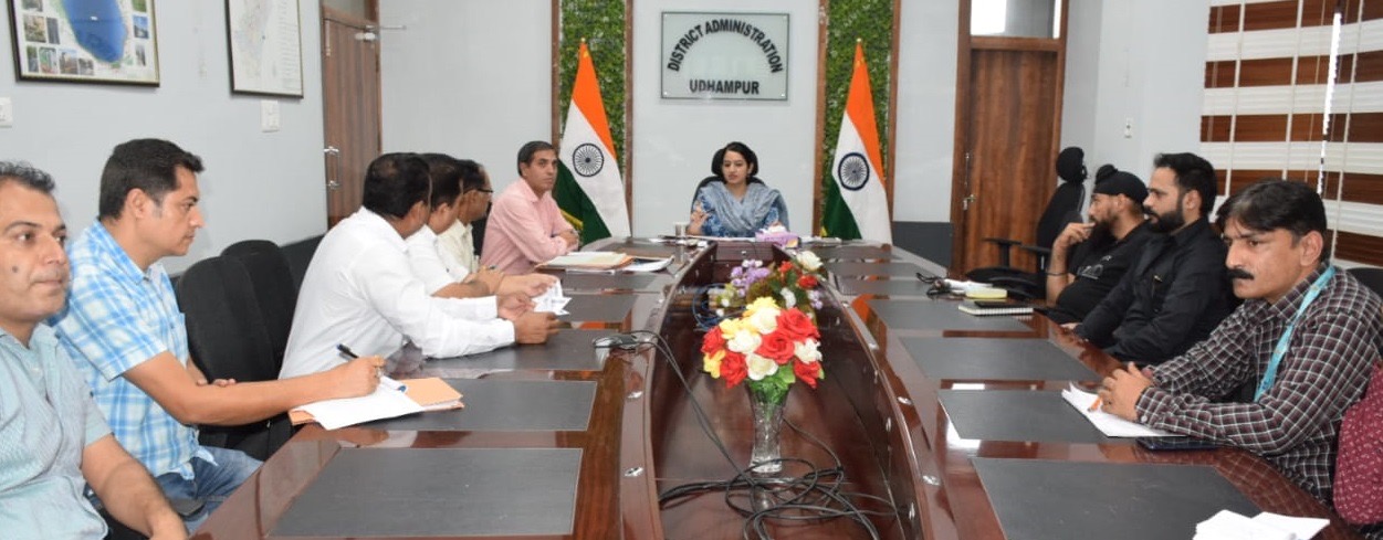 DC Udhampur interacts with local Industrialists, listens their concerns