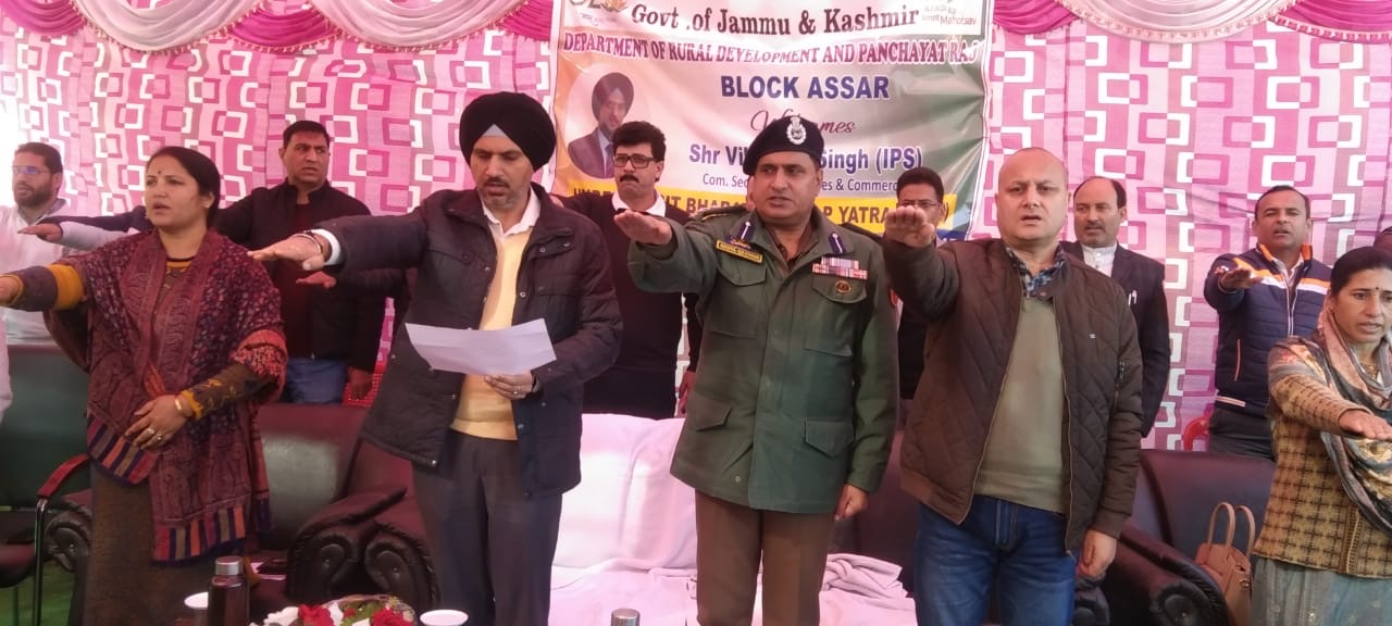 Vikramjit holds public darbar at Assar; Vows for saturation of welfare, development schemes