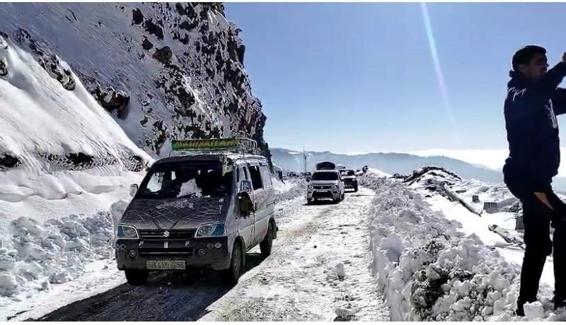 Mughal Road Closed Due To ‘Avalanche’