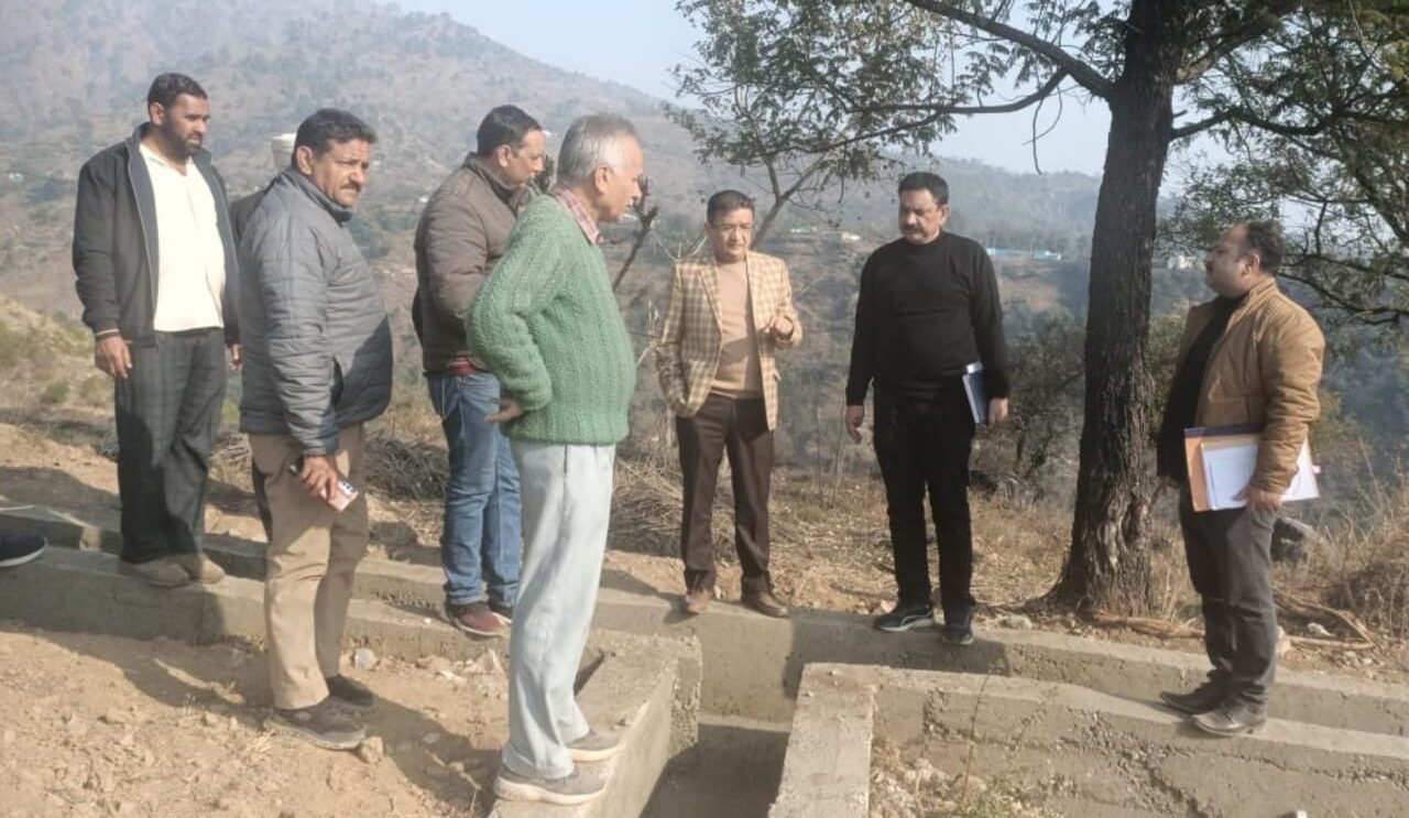 Director Command Area Development Jammu conducts field inspection of OFD works in  Panthal area of Reasi District