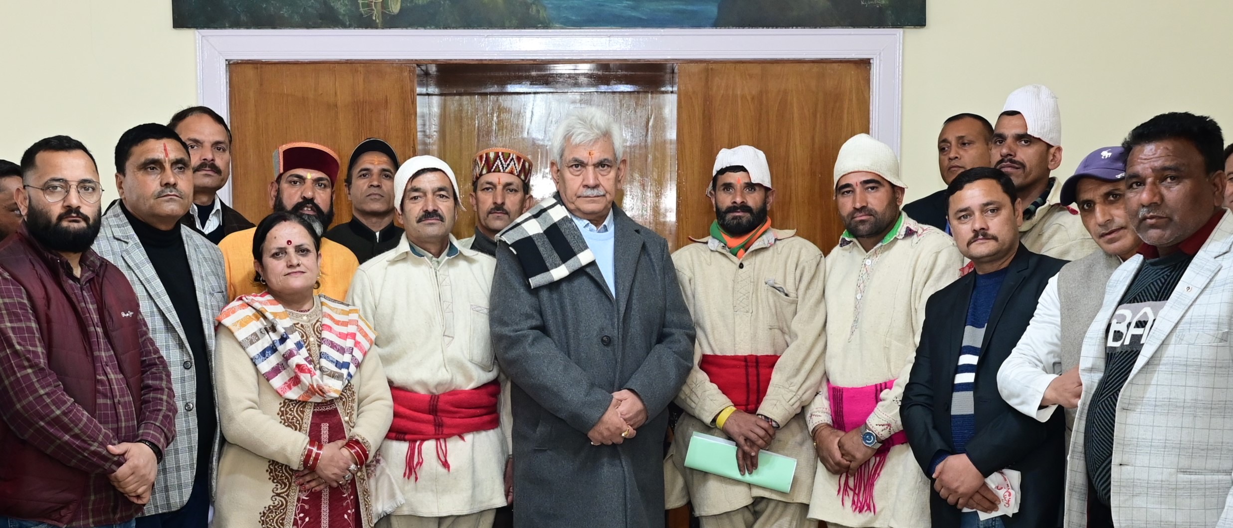 20-member delegation of Padari Tribe calls on Lt Governor