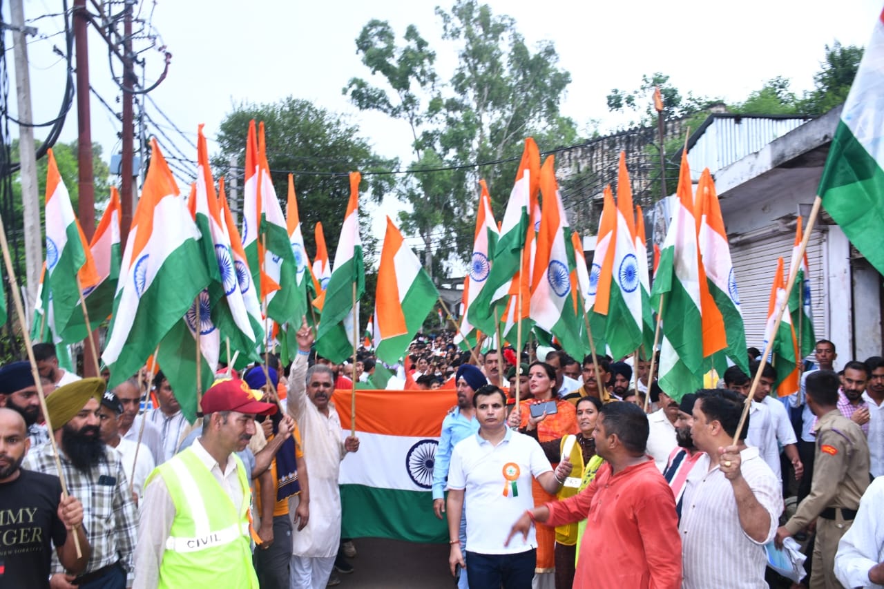 Patriotism resonates in Rajouri as thousands join grand Tiranga rallies Patriotism resonates in Rajouri as thousands join grand Tiranga rallies