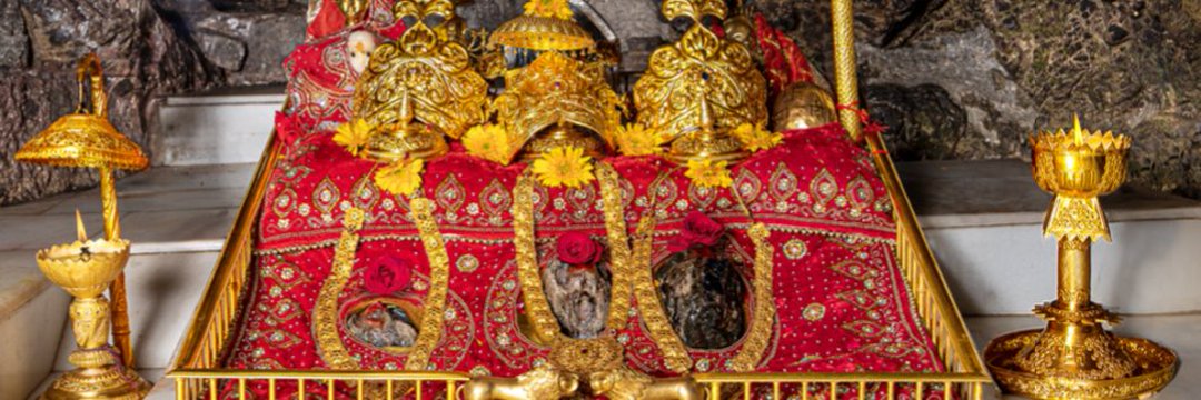 All bookings cancelled with 100% refund till yatra is suspended. Send cancellation requests with details to refund@maavaishnodevi.netEarlier self-cancellations will get pending refund within 15 days.For queries, contact SMVDSB Call Centre @ 18001807212/ +91 9906019494. All bookings cancelled with 100% refund till yatra is suspended. Send cancellation requests with details to refund@maavaishnodevi.netEarlier self-cancellations will get pending refund within 15 days.For queries, contact SMVDSB Call Centre @ 18001807212/ +91 9906019494.