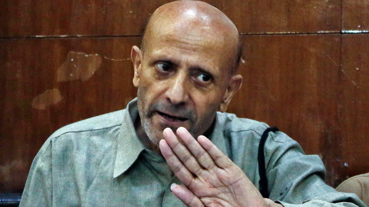 Engineer Rashid’s party holds protest demanding his immediate release from jail Engineer Rashid’s party holds protest demanding his immediate release from jail