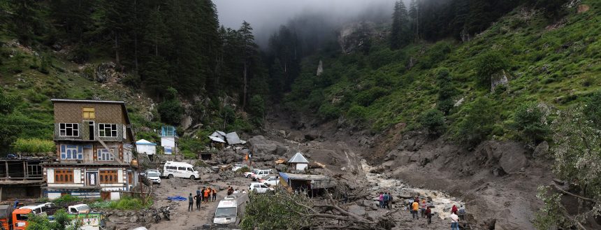 All-Terrain Vehicles Deployed in Kishtwar as Rescue Operations Intensify All-Terrain Vehicles Deployed in Kishtwar as Rescue Operations Intensify