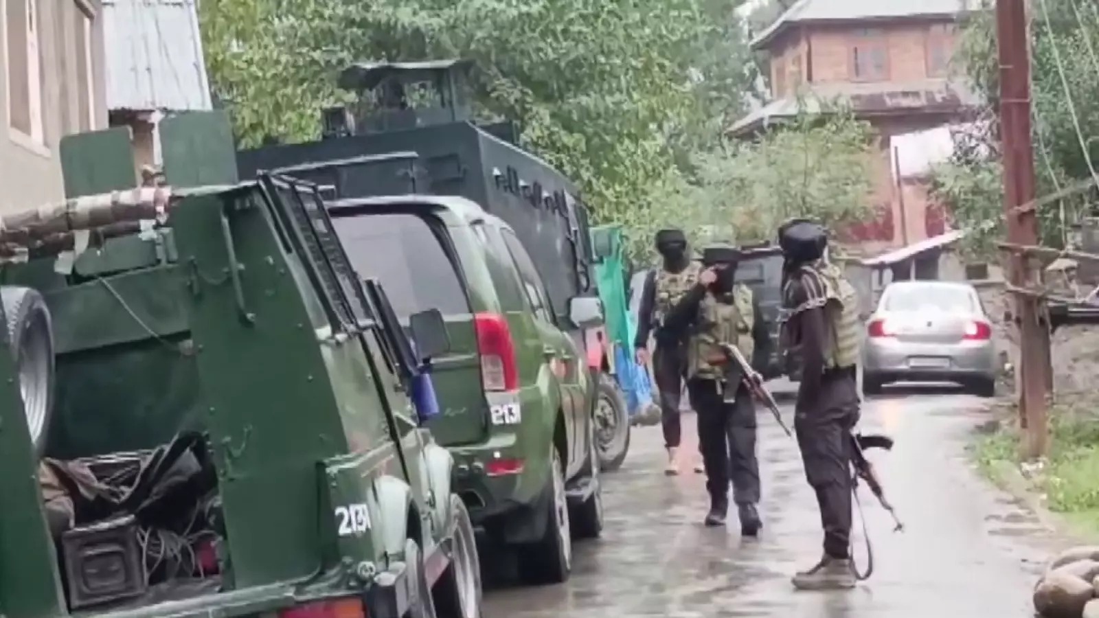 Security operation to neutralise terrorists enters second day in J-K’s Kishtwar Security operation to neutralise terrorists enters second day in J-K’s Kishtwar