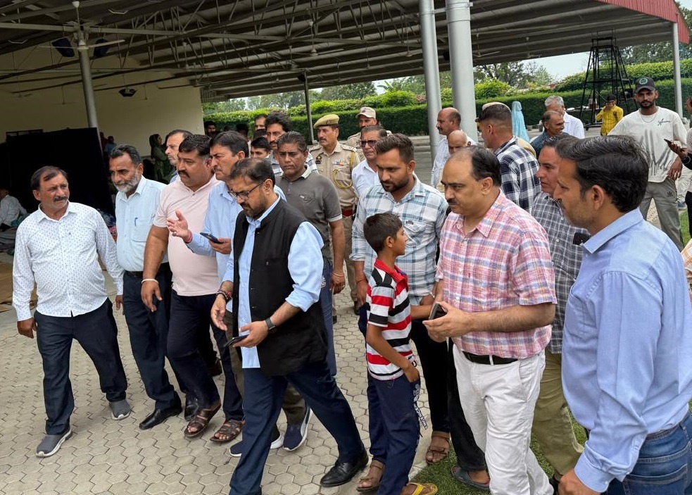 Satish Sharma visits residences of Kishtwar cloudburst victims; offers condolences, attends last rites