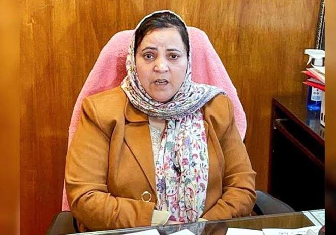 Sakeena Itoo appeals all doctors, paramedics to remain available in view of adverse weather conditions Sakeena Itoo appeals all doctors, paramedics to remain available in view of adverse weather conditions