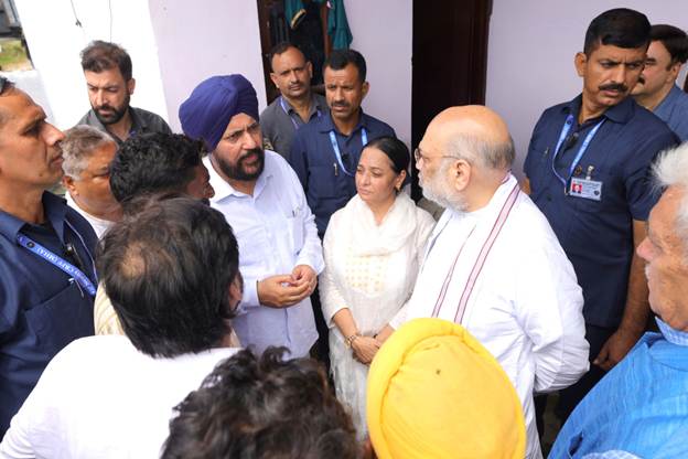 Union Home Minister and Minister of Cooperation Shri Amit Shah visits Jammu and inspects the rain, flood, and landslide-affected areas of the Jammu division to take stock of the damages caused by the natural disaster Union Home Minister and Minister of Cooperation Shri Amit Shah visits Jammu and inspects the rain, flood, and landslide-affected areas of the Jammu division to take stock of the damages caused by the natural disaster