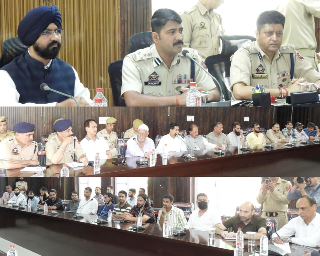 DIGP-DKR Range, DC discuss issues of Public importance with Doda Civil SocietyBeopar Mandal, Transport Association, other stakeholders assure cooperation with administration DIGP-DKR Range, DC discuss issues of Public importance with Doda Civil SocietyBeopar Mandal, Transport Association, other stakeholders assure cooperation with administration