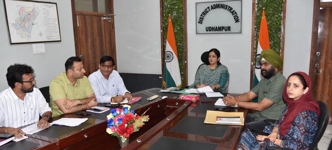 DC Udhampur reviews status of land title verification under PMAY-U 2.0 DC Udhampur reviews status of land title verification under PMAY-U 2.0