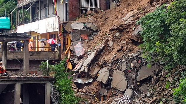 7 Kashmiris Feared Dead in Himachal’s Kullu Landslide 7 Kashmiris Feared Dead in Himachal’s Kullu Landslide
