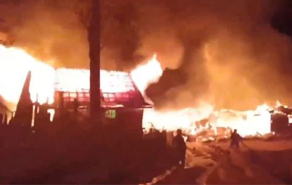 Fire Engulfs Residential Houses and Cowsheds in Kupwara Village Fire Engulfs Residential Houses and Cowsheds in Kupwara Village