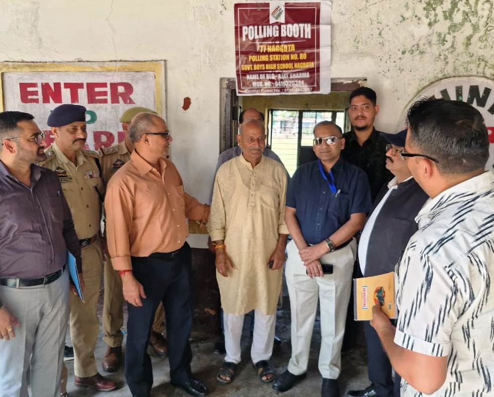 Elections Observers inspect polling stations in Nagrota Constituency Elections Observers inspect polling stations in Nagrota Constituency