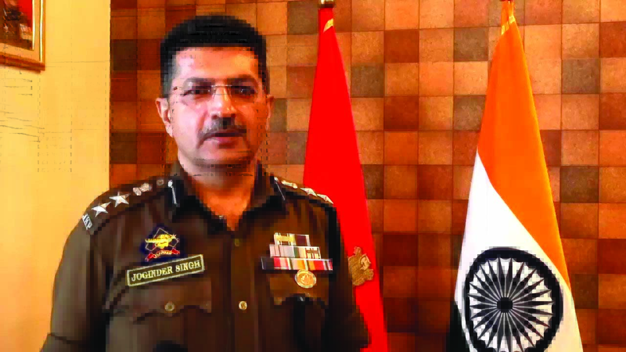 Digital Arrest Scam: J&K Police Arrests 3 from Gujarat for Duping Jammu Trader of Rs 4.4 Crore Digital Arrest Scam: J&K Police Arrests 3 from Gujarat for Duping Jammu Trader of Rs 4.4 Crore