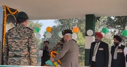 Director Sainik Welfare pays Homage to 1971 Martyrs on Flag Day