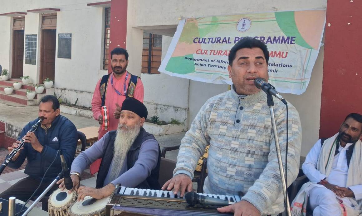 DIPR organises painting competition, cultural programme on patriotic theme at GHSS Surinsar