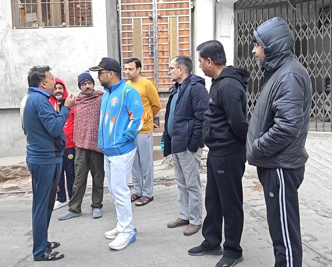 DC Rajouri conducts early morning inspection to review sanitation, directs scientific waste management