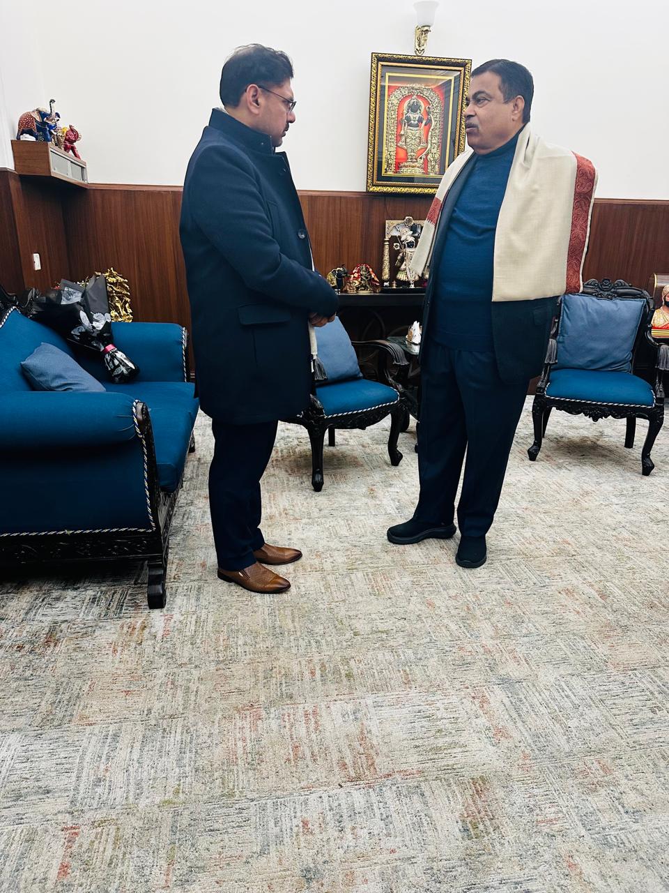 Satish Sharma attends National Transport Ministers’ Meeting, meets Nitin Gadkari