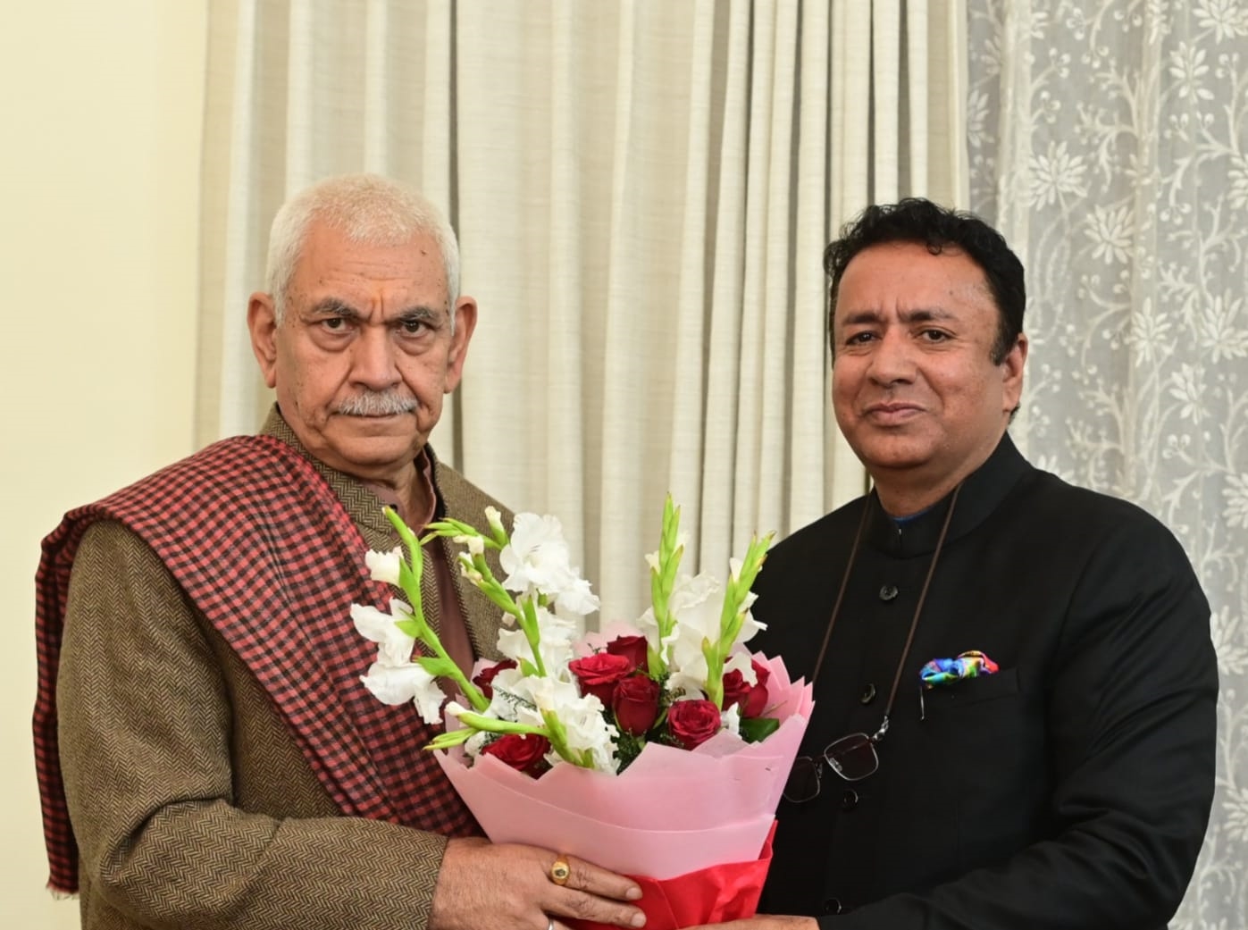 Chowdhary Zulfkar Ali Calls on LG Manoj Sinha