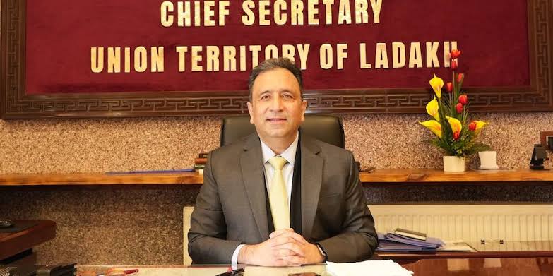 Senior IAS Officer Ashish Kundra Assumes Charge as Chief Secretary of Ladakh