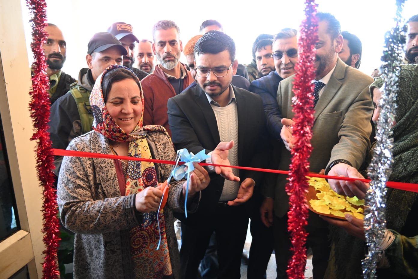 Sakeena Itoo inaugurates HDU at District Hospital KulgamReaffirms Omar Abdullah led Government’s commitment to enhance accessible, quality healthcare services at grassroots level Sakeena Itoo inaugurates HDU at District Hospital KulgamReaffirms Omar Abdullah led Government’s commitment to enhance accessible, quality healthcare services at grassroots level