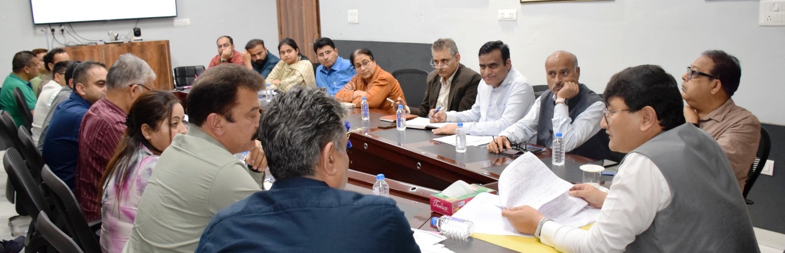 DC reviews status of Jal Jeevan Mission schemes in Udhampur