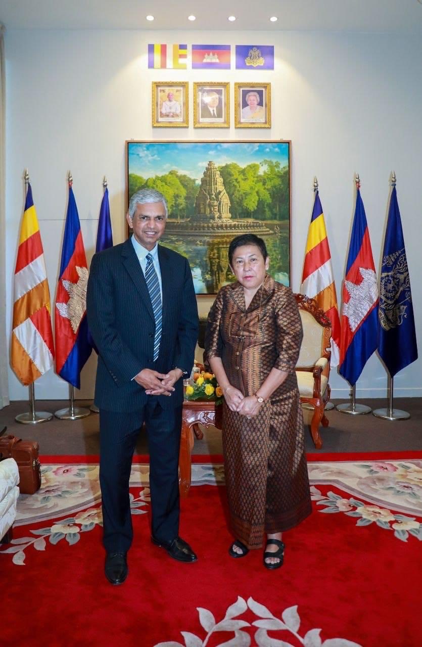 Secretary (East) P. Kumaran called on Minister of Culture and Fine Arts of Cambodia, Phoeurng Sackona. Discussions focused on heritage conservation projects and other areas of cultural cooperation