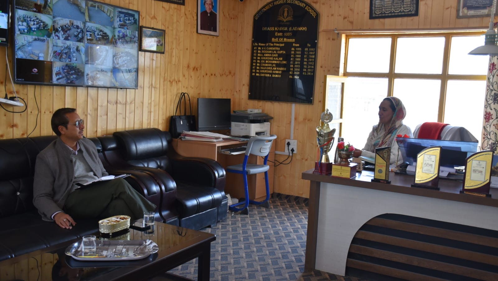 Deputy Commissioner Drass, Imteeaz Kacho today paid a visit to Government Higher Secondary School Drass to review its functioning and assess the available and upcoming facilities.