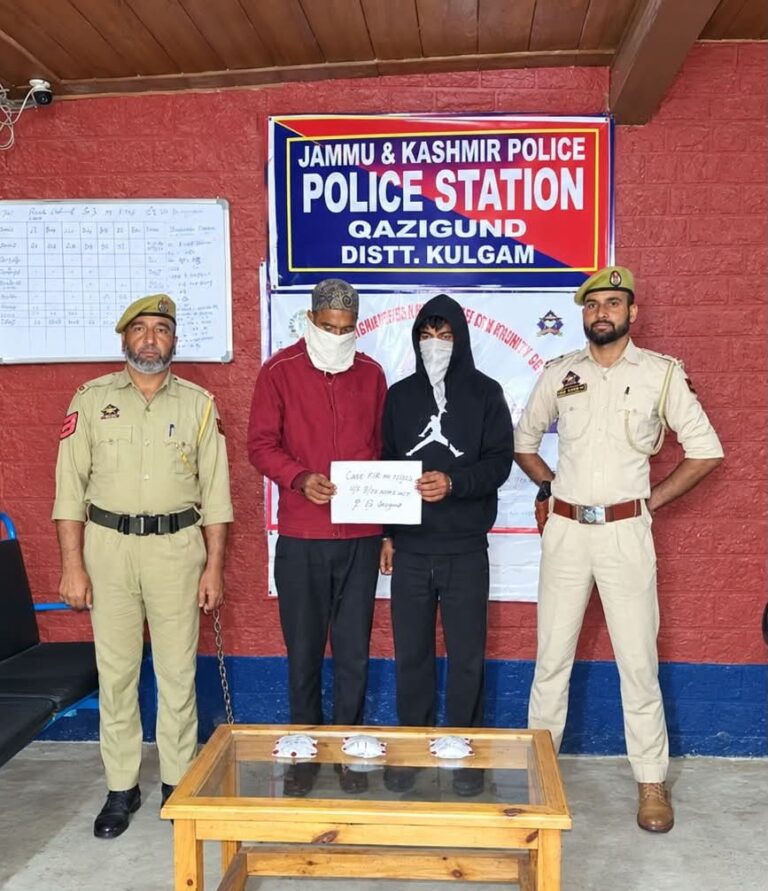 Continuing its intensified campaign against drug trafficking, Kulgam Police arrested 03 alleged drug peddlers, including a lady drug peddler, in 02 separate actions and recovered a total of 190.5 grams of Heroin-like Contraband
