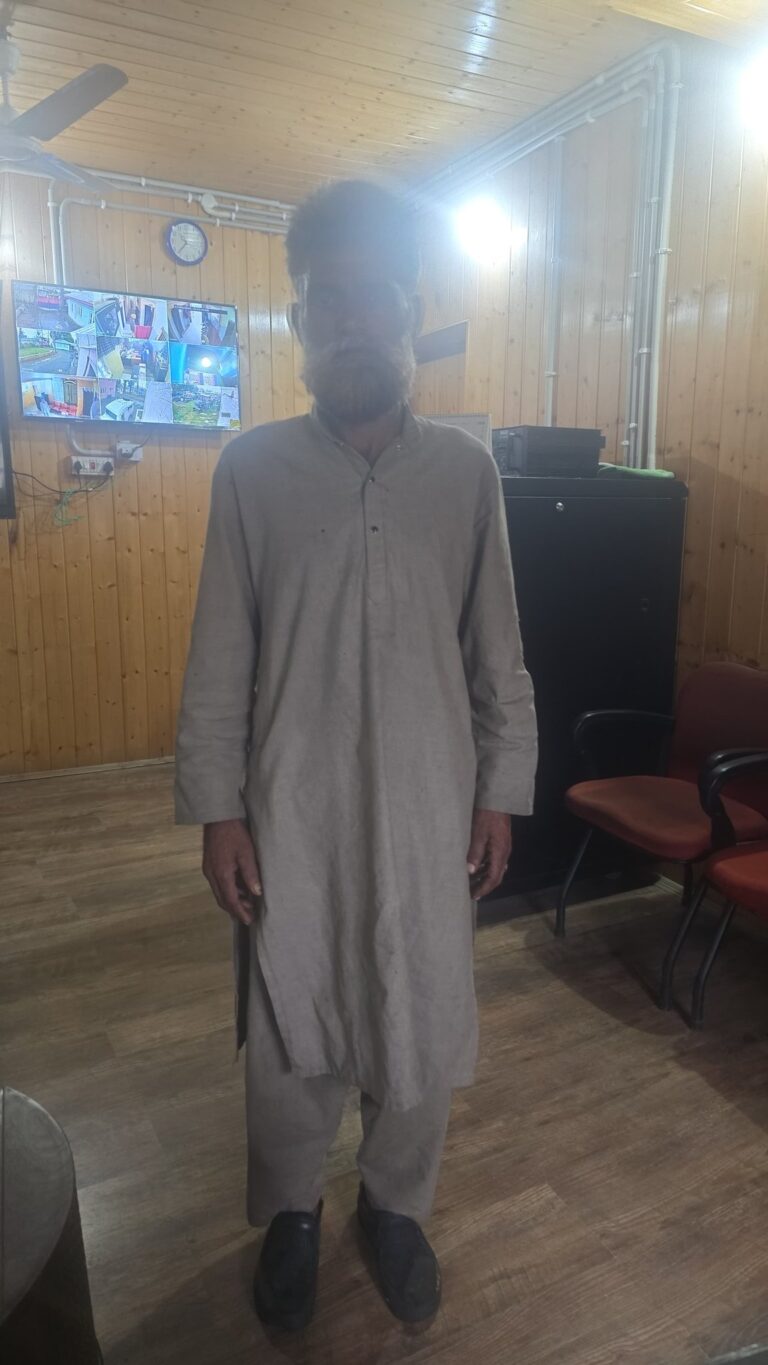 Anantnag Police arrested absconder Abdul Rashid Sood S/o Gh Nabi R/o Garnia Udhampur, wanted in FIR No. 38/2024 U/S 8/15 NDPS Act PS Ramnagar Udhampur. Warrant U/S 299 CrPC issued by District & Sessions Judge Udhampur in 2025