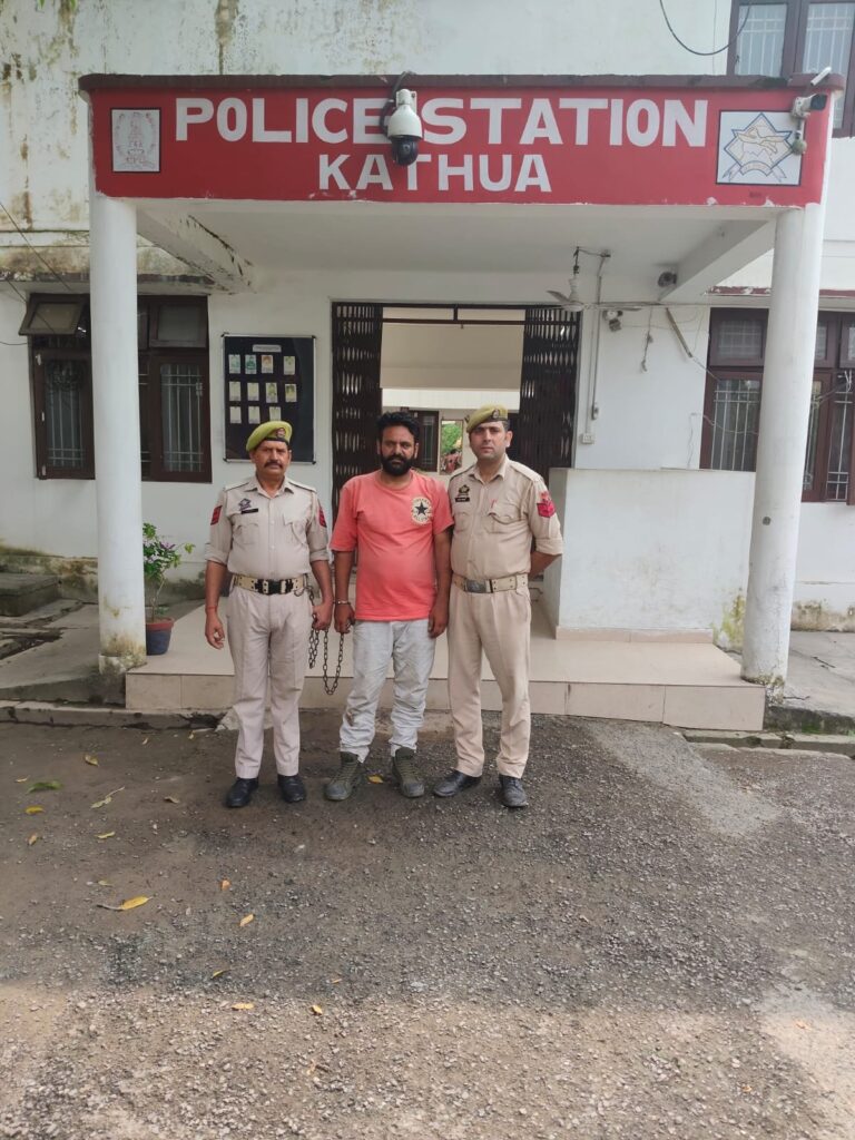 01 ABSCONDER ARRESTED BY J&K POLICE KATHUA WHO WAS EVADING ARREST SINCE 2010