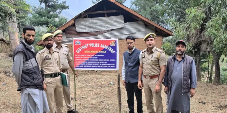 Major action against drug money: Anantnag Police attached 12.5 marlas land worth ₹40 lakh at Ainoo Brai belonging to drug peddler Parvaiz Ahmad Bokad in FIR No. 62/2025 U/S 8/15 & 29 NDPS Act at PS Aishmuqam