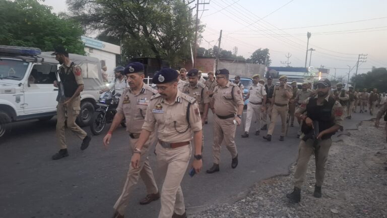 IGP Jammu Zone Shri Tejinder Singh, accompanied by senior police officers and police personnel, conducted a road march in Jammu to review security arrangements and reinforce police presence