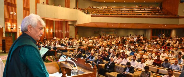 Lieutenant Governor Felicitates Artisans at Pashmina Artisan Awards 2026