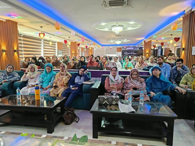 PMMVY training programmeheld in Anantnag to strengthen beneficiary registration, Face Authentication and resolution of field-level issues, with guidance from the UT-level Poshan team